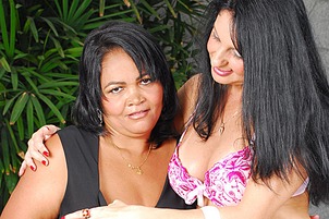 Mature bbw licking ebony princess.