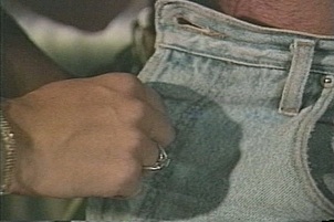 Asia carrera sucks penish like a pro in retro hardcore.